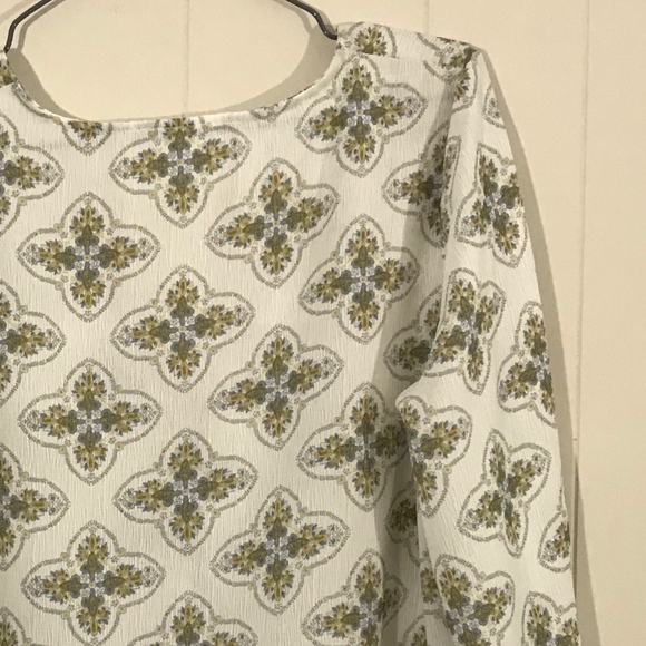 SADIE AND SAGE Blouse - Picture 3 of 3